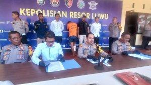 Kapolres-Luwu-AKBP-Arisandi-saat-memimpin-konfrensi-pers-penangkapan-AR-kk.jpg