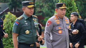 Kapolri-dan-Panglima-TNI-jabatan-sipil.jpg