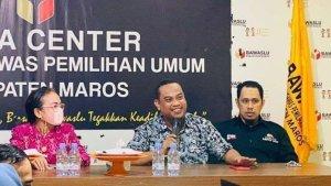 Ketua-Bawaslu-Maros-Sufirman0000000.jpg