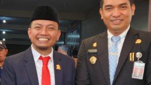 Ketua-Fraksi-Nasdem-DPRD-Takalar-Nur-Alim-Rukman-bersama-Sekretaris-Daerah-Takalar-Muhammad-Hasbi.jpg