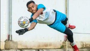 makassar/Kiper-PSM-Makassar-Reza-Arya-Pratama-saat-latihan-di-Stadion-Kalegowa-bb.jpg