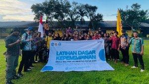 Latihan-Dasar-Kepemimpinan-LDK-Mahasiswa-Papua.jpg