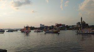 Lomba-perahu-hias-di-Festival-Salo-Karajae.jpg