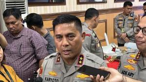 MUTASI-POLRI-2025-Karyoto-saat-masih-jabat-Kapolda-Metro-Jaya-dengan.jpg