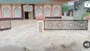 Masjid-terendam-1226.jpg