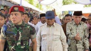 makassar/Mayor-Teddy-Indra-Wijaya-mendampingi-Menhan-Prabowo-Subianto-3243.jpg