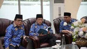 Menteri-Agama-Nasaruddin-Umar-menerima-Laporan-Hasil-Pengawasan-LHP.jpg