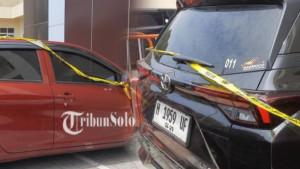 Mobil-diamankan-polisi-dalam-kasus-sopir-B.jpg