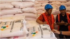 PUPUK-SUBSIDI-PT-Pupuk-Indonesia-saat-mengecek.jpg