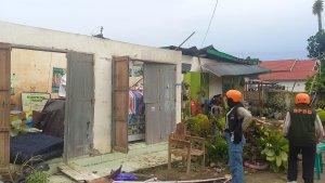 PUTING-BELIUNG-Bencana-angin-puting-beliung-terjadi-di-Desa-Dadeko.jpg