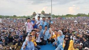Patahuddin-Dhevy-Bijak-bersama-pendukungnya-ghu.jpg