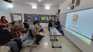 Perwakilan-Universitas-Multimedia-Nusantara-memaparkan-mengenai-program-kampus.jpg
