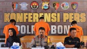 Polres-Bone-saat-menggelar-konferensi-pers-terkait-penangkapan-pelaku.jpg