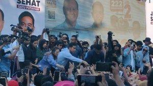 Potret-Suasana-Jalan-Sehat-Satu-Putaran-Gibran-Rakabuming-Raka.jpg
