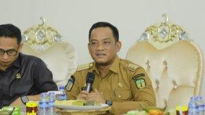 RS-PROVINSI-Bupati-Luwu-Patahuddin-menyambut.jpg