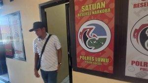 Ruangan-Kasat-Narkoba-Polres-Luwu121212.jpg