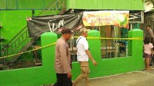 Rumah-terduga-pelaku-rudapaksa-bocah-SD-di-parepare-garis-polisi.jpg