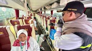 Safari-Wukuf-KKHI-Jamaah-Haji-yang-Sakit-Diantar-Menggunakan-Bus-ke-Area-Arafah.jpg