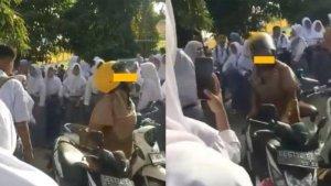 Sebuah-video-memperlihatkan-seorang-guru-di-bully-siswanya.jpg