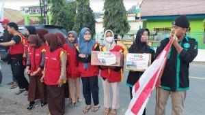 Sekelompok-pelajar-di-Kecamatan-Anggeraja-melakukan-galang-dana.jpg