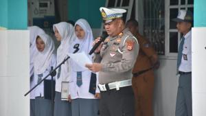 Sosialiasai-berkendara-yang-baik-oleh-Satlantas-Polres-Bulukumba-2025.jpg
