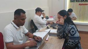 Suasana-selebgram-Makassar-Widya-saat-diperiksa-atas-kasus-penipuan-21313432.jpg