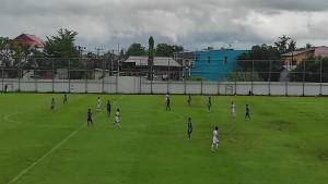 Suasana-uji-coba-PSM-Makassar-vs-Persigowa-di-Stadion-Kalegowa.jpg