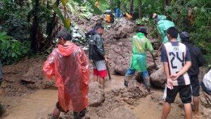 Sumber-foto-Kepala-Desa-Pattiro-Deceng-LONGSOR-RR.jpg