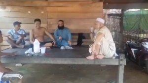 Tangkapan-layar-video-viral-warga-Pinrang-suguhkan-Ballo-ke-pendakwah-asal-Pakistan.jpg