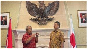 Taruna-Ikrar-gelar-courtesy-call-dengan-Duta-Besar-Indonesia-untuk-Jepang.jpg
