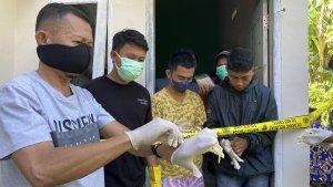 Tempat-Kejadian-Perkara-TKP-mayat-pria-membusuk-di-dalam-rumah-di-Kelurahan-Bongki.jpg