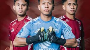 Tiga-pemain-PSM-Makassar-Ricky-Pratama-kiri.jpg
