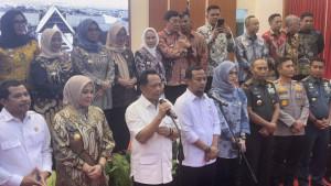 Tito-Karnavian-Bersama-Gubernur-Sulsel-Andi-Sudirman-5.jpg