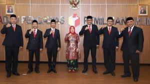 Tujuh-anggota-Bawaslu-Sulsel-periode-2023-2028-dilantik-di-jakarta.jpg