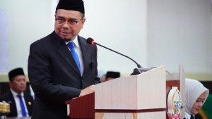 UTANG-SULSEL-Dirjen-PKN-III-BPK-RI-Dede-Sukarjo-dalam-Rapat-Paripurna.jpg