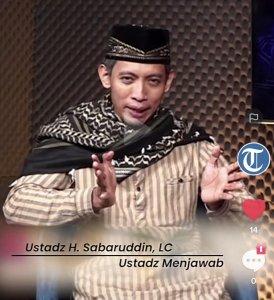 Ustadz-H-Sabaruddin-LC-dalam-program-Anda-bertanya-Ustadz-menjawab-episode-2-Mei.jpg