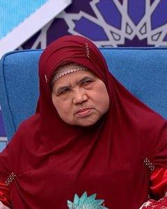 Ustazah-Mamah-Dedeh132325623673.jpg