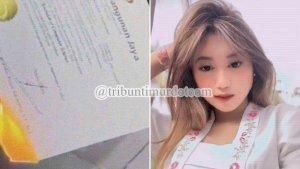 Viral-Sosok-Rebecca-Cewek-Bakar-Ijazah-S1-Pacar-Gegara-Helm-Netizen-Ternyata-Cuma-Helm.jpg