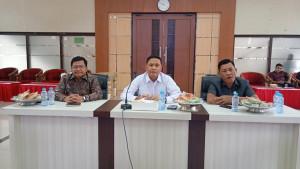 Wakil-Bupati-Takalar-Hengki-Yasin-memimpin-r.jpg