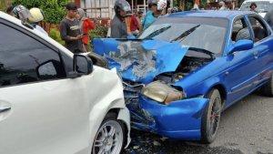 Xenia-dengan-Suzuki-Baleno00.jpg