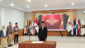 Yusran-Yusuf-menjadi-PAW-Komisioner-KPU-Luwu.jpg