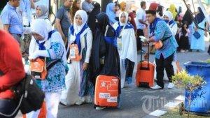 makassar/jamaah-haji-dari-embarkasi-742021.jpg
