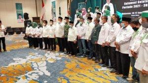 ketua-dpw-pkb-sulsel-periode-2021-2026-azhar-arsyad-bersama-jajaran-pengurusnya.jpg