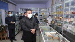 kim-jong-un-di-apotek.jpg