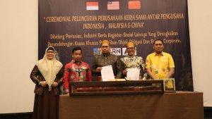 menyepakati-kerja-sama-i.jpg