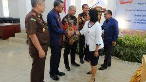 nurdin-abdullah-jadi-saksi-mou-kejati-dan-bpn.jpg