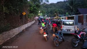 pemblokiran-jalan-di-sekitar-area-MDA-Latimojong.jpg