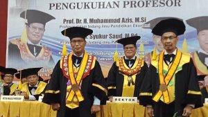 rektor-unm-prof-husain-syam-mengukuhkan-dua-guru-besar-baru.jpgrektor-unm-prof-husain-syam-mengukuhkan-dua-guru-besar.jpgrektor-unm-prof-husain-syam-mengukuhkan-dua-guru-besar-atau-profesor.jpg