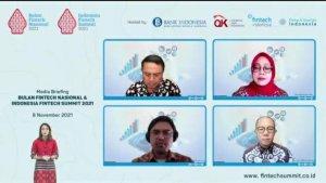 tangkapan-layar-zoom-aftech-gelar-media-briefing-menyambut-bulan-fintech-nasional.jpg
