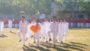 upacara-bendera-SMA-Athrah.jpg